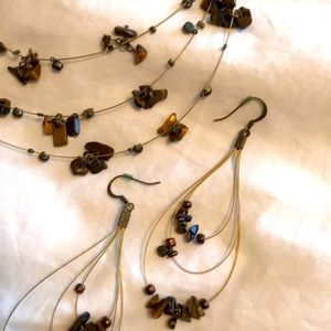 Amber/brown beaded necklace & dangling earrings